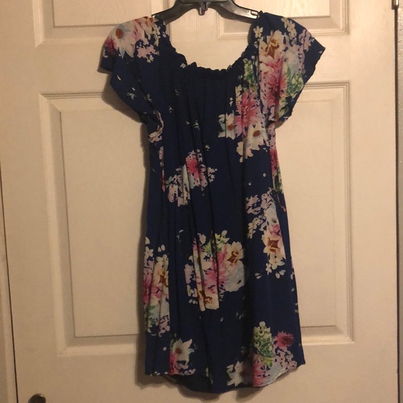 Dress - Picture 2 of 2